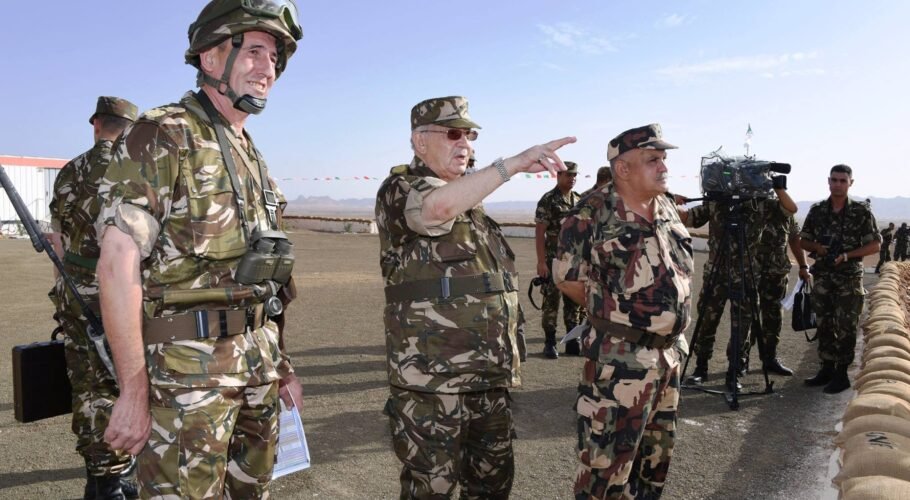 Manoeuvres-Algerie-Gaid-Salah