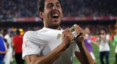 كأس إسبانيا: فالنسيا يعمق جراح برشلونة ويحرز لقبه الثامن