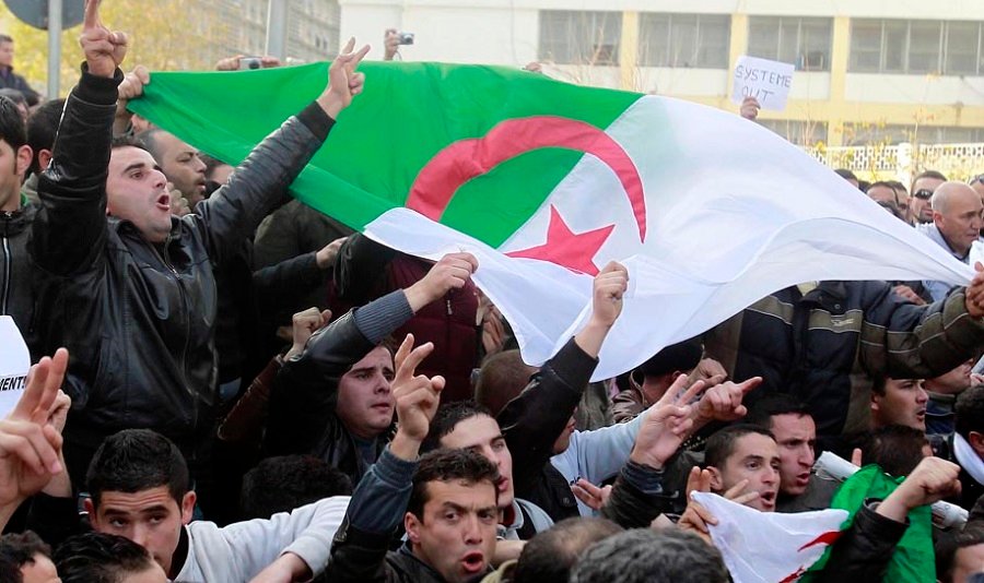 marche-etudiants-alger