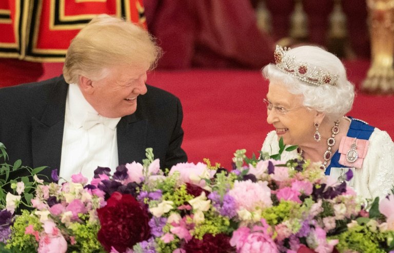 trump-queen-elizabeth