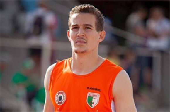 عبد المليك لحولو