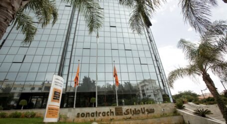 تعيين فريق للبحث في أسباب حريق مركب تمييع الغاز بأرزيو