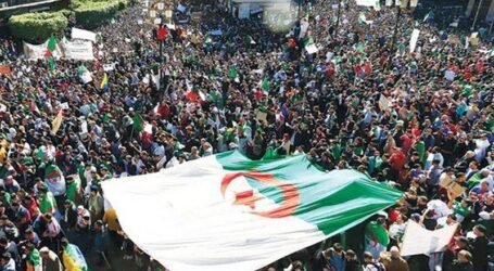 حرآك عيد الإستقلال يطالب بتكريس الحريات و إرساء دولة القانون في كل أرجاء الوطن