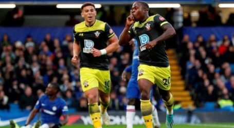 ساوثامبتون يصعق تشيلسي ويفوز عليه 2-صفر في عقر داره